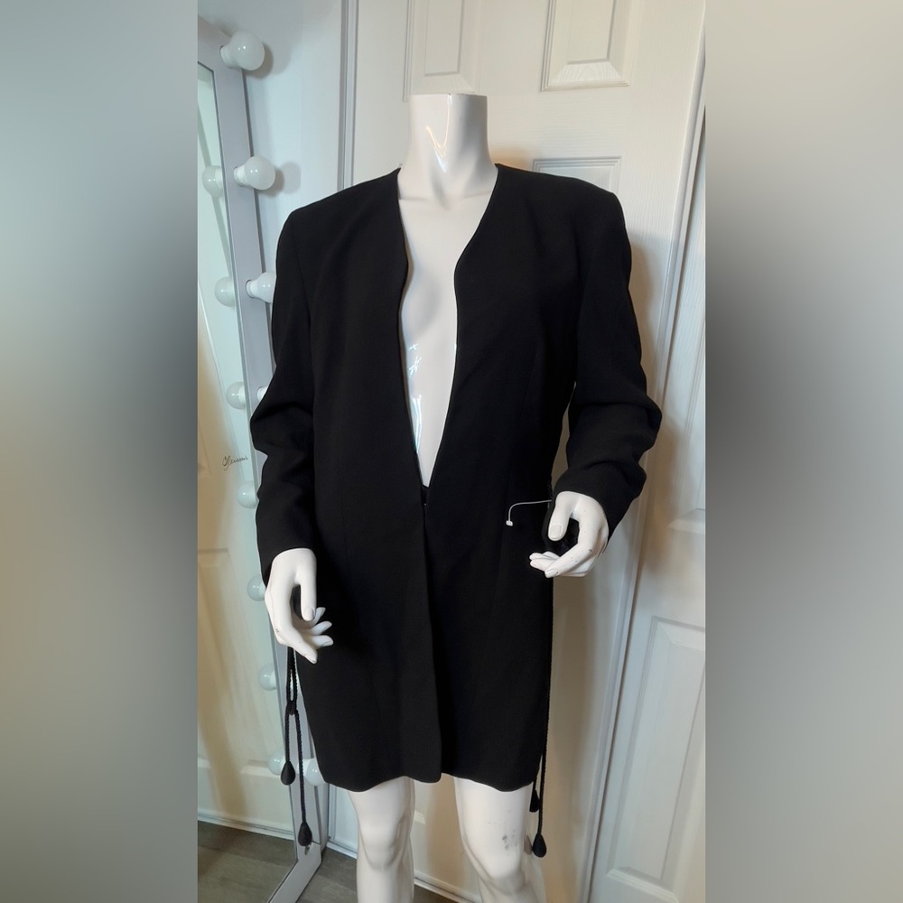 Made in Italy‼️Giorgio Armani Elegant Black Blazer